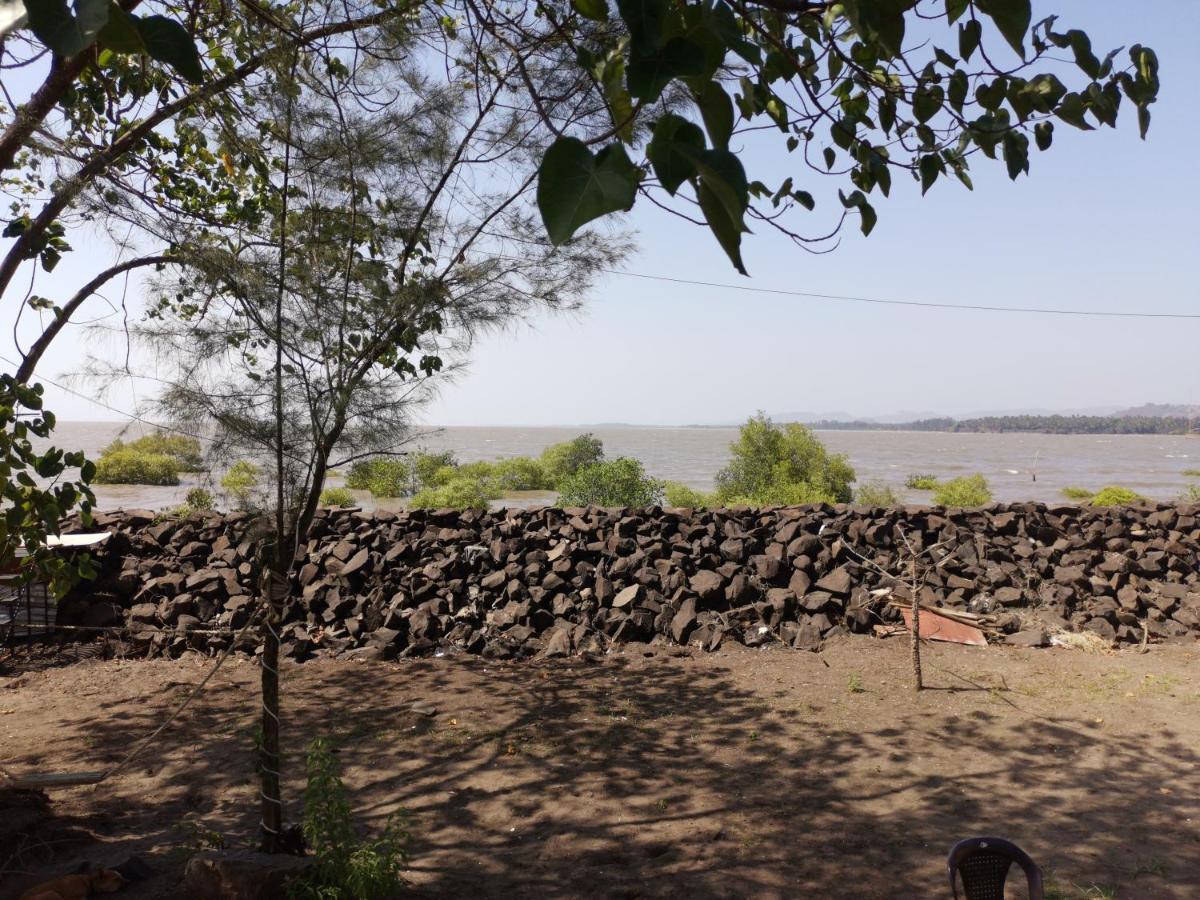 The Koasta Sea View Resort Korlai Экстерьер фото